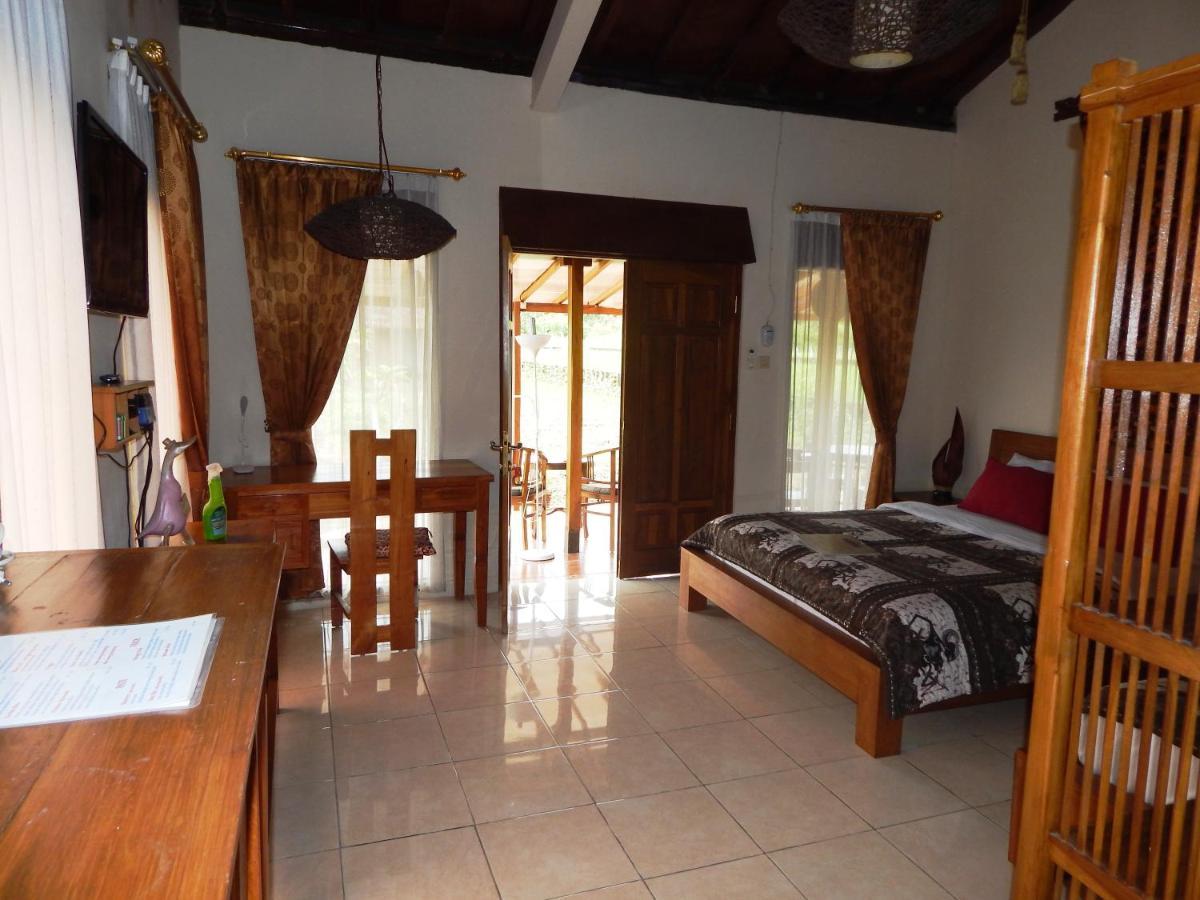 Alamanda Family Villas, Pool & Local Tours Yogyakarta Exterior foto