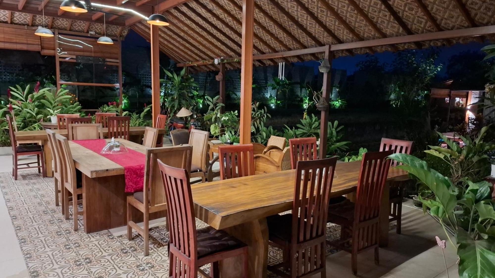 Alamanda Family Villas, Pool & Local Tours Yogyakarta Exterior foto